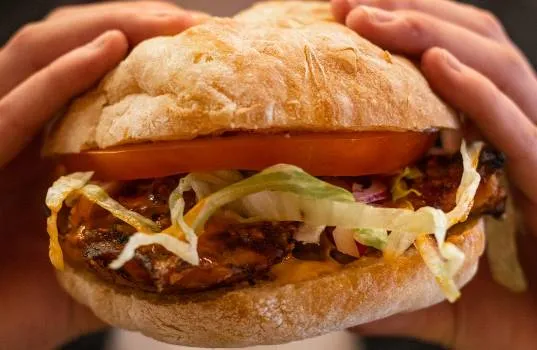 Découvrez les saveurs authentiques de la cuisine portugaise avec nos coupons restaurants.